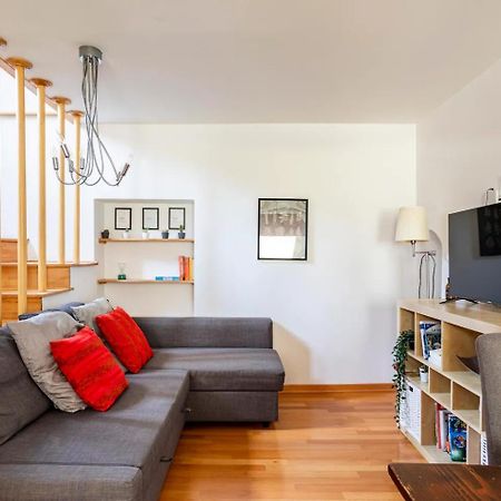 Apartamento Terratetto In Centro + Parcheggio Údine Exterior foto